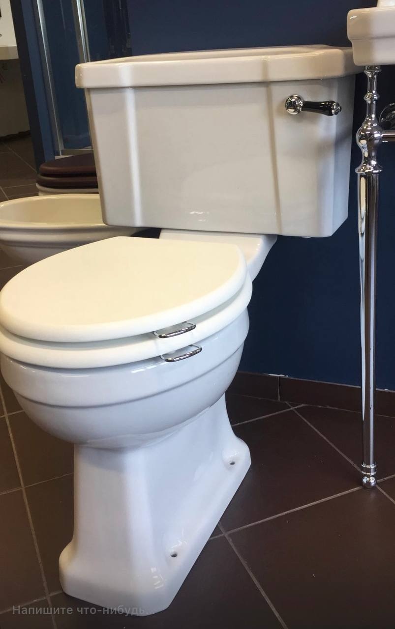 Унитаз моноблок Burlington P5+C1 BLA- фото2