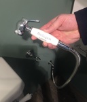 Душ гигиенический с керамической ручкой и держателем Burlington V63- фото2